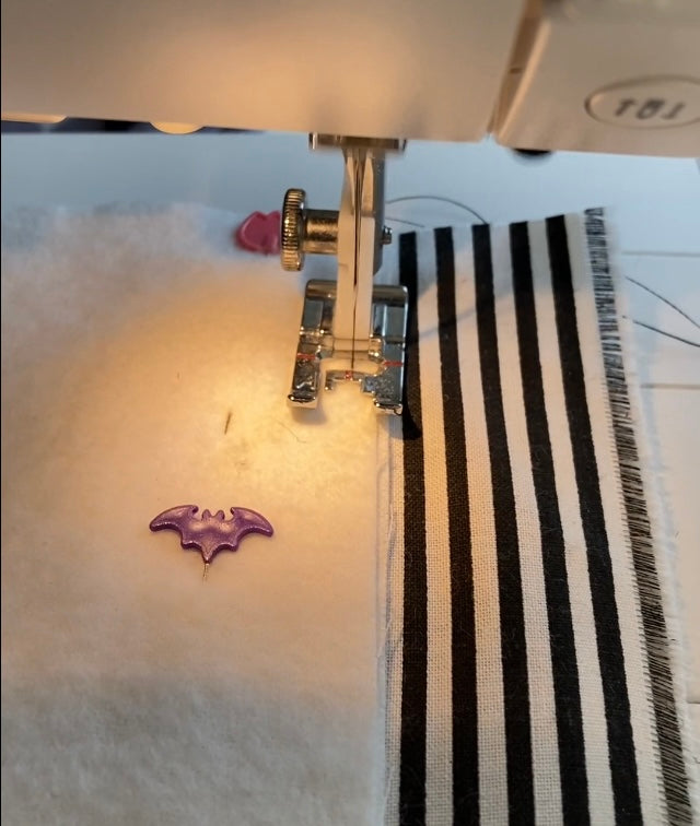 Bat Sewing Pin : 10 pack