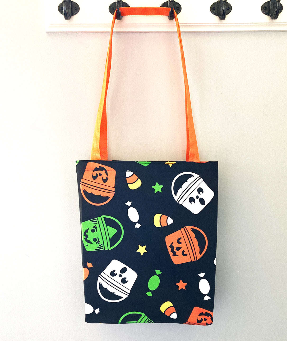 Boo Bucket Tote, Black