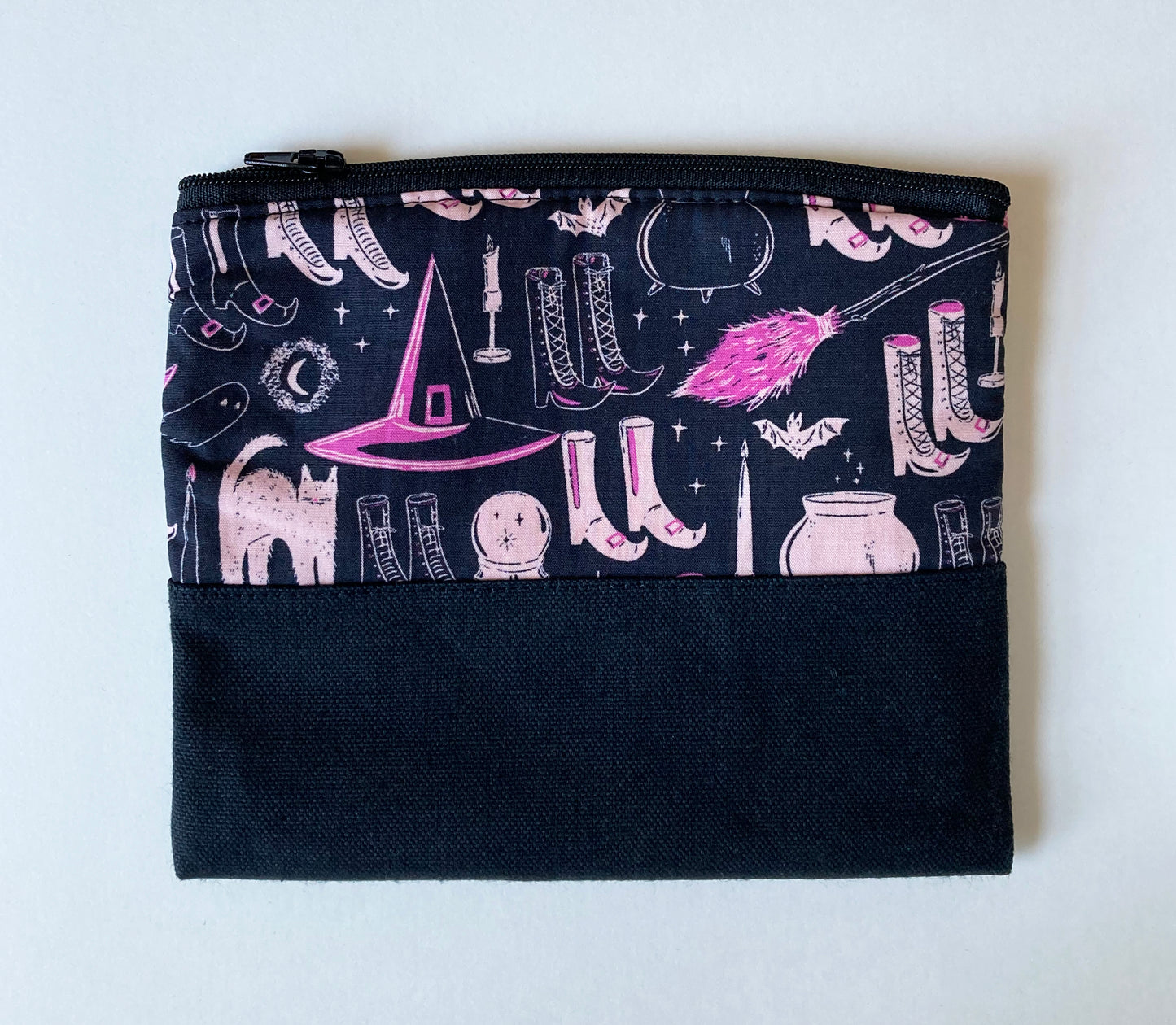 Spooky Clutches 6"