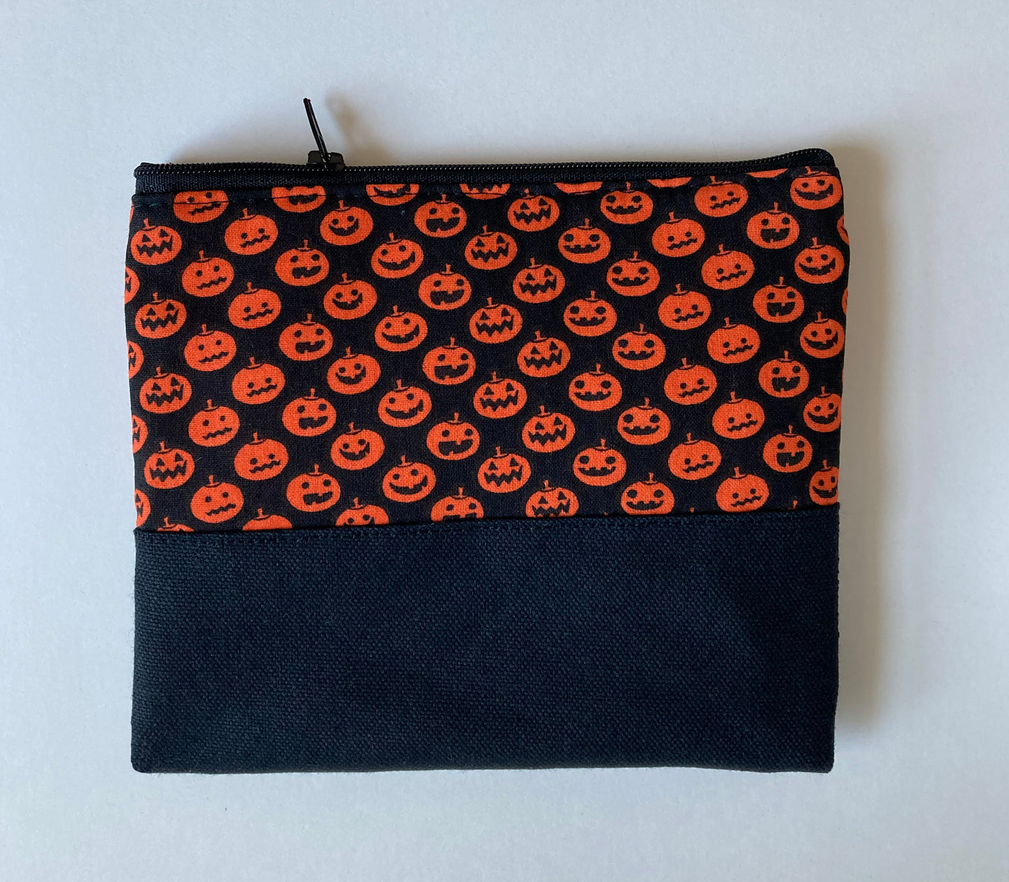 Spooky Clutches 6"
