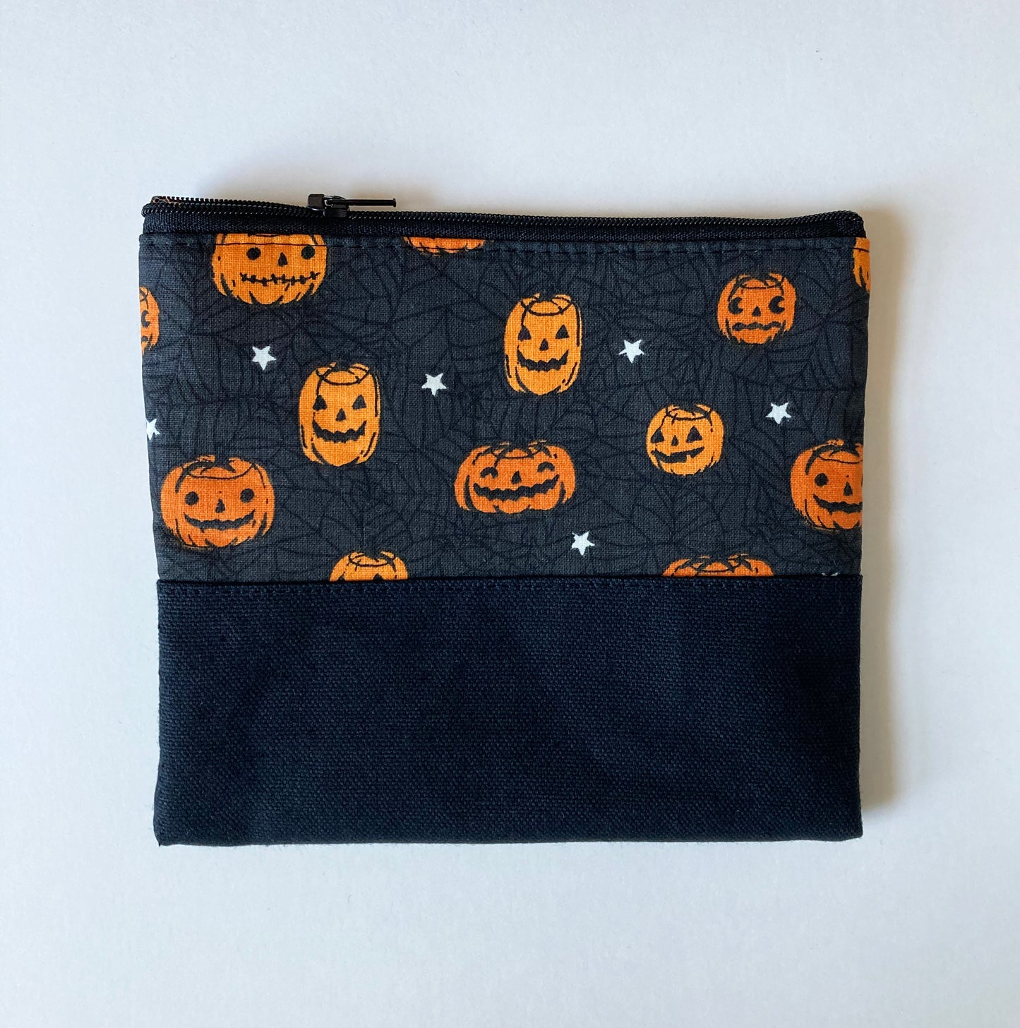 Spooky Clutches 6"